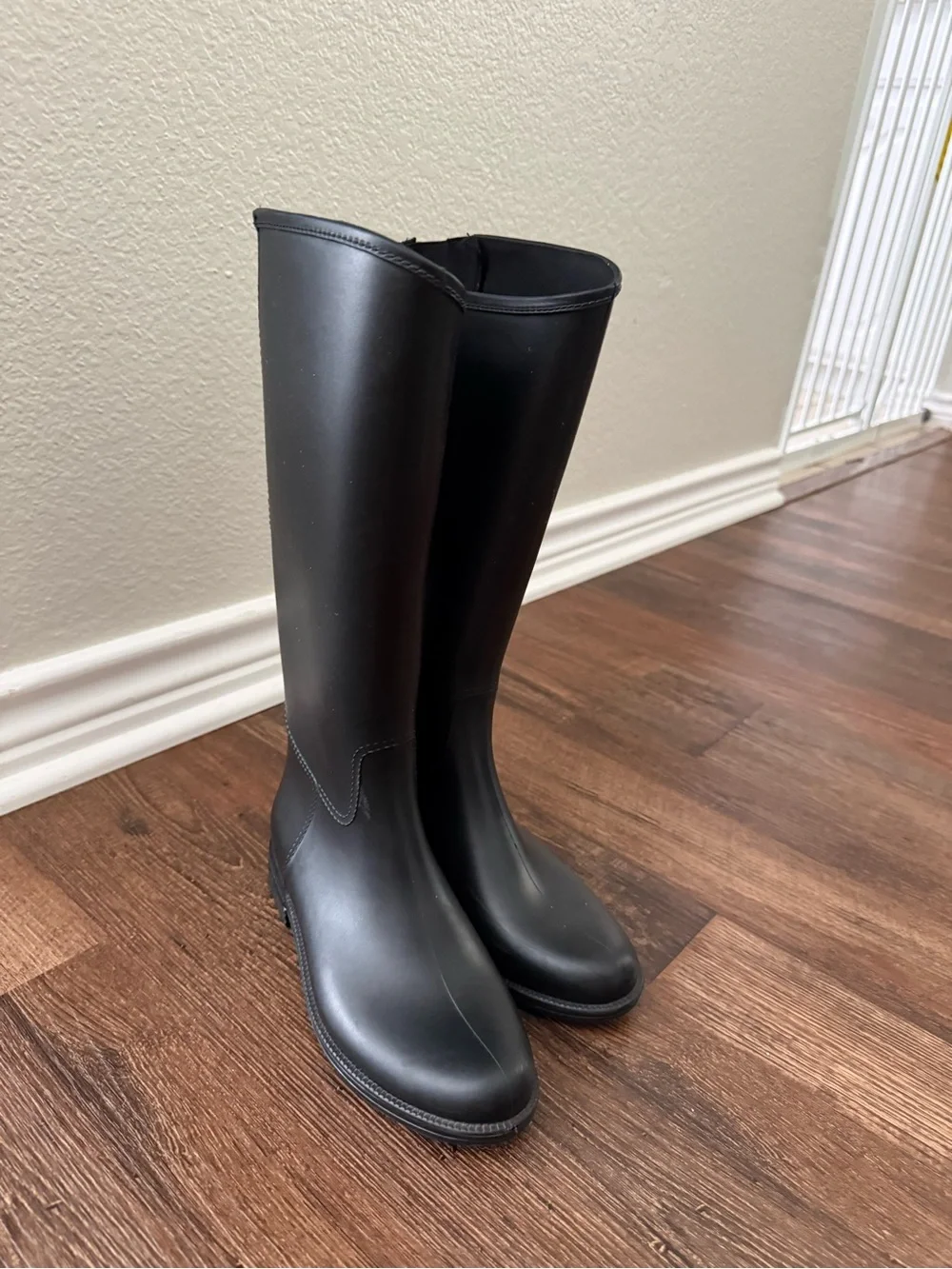 Cadet flex durable black